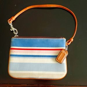 Coach small ca vast w leather wrislet